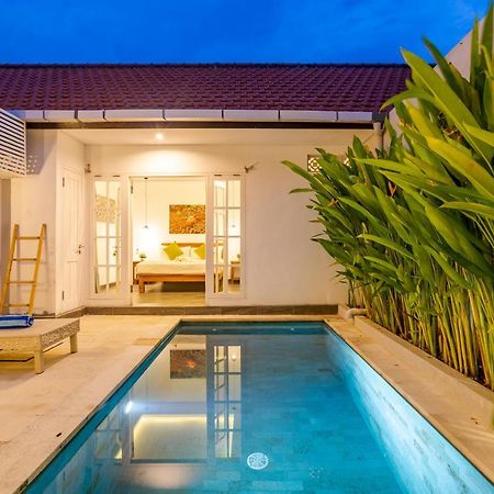 Casa Nisa Seminyak Βίλα Εξωτερικό φωτογραφία