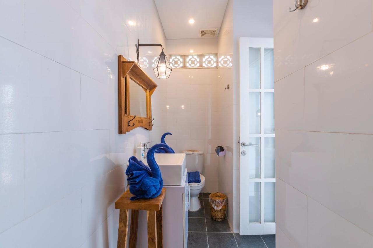 Casa Nisa Seminyak Βίλα Εξωτερικό φωτογραφία